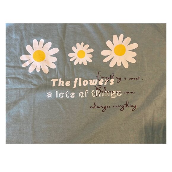 NWT Girl's Graphic T-Shirt. Cotton Poly blend. Daisy. Size Youth Medium - Picture 2 of 6